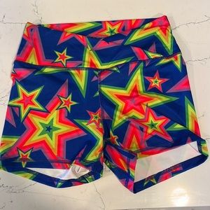 Fleo 4” crossover star shorts size large